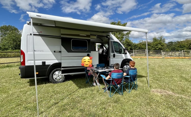 Jfnathalie – Camper truck rental