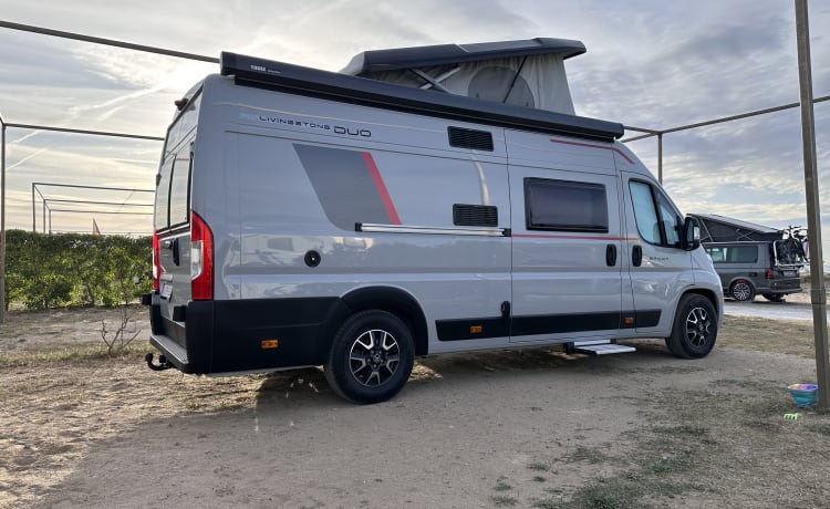 Tout nouveau camping-car de luxe à louer