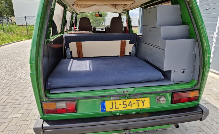 Klassieke Volkswagen T3 uit 1983 voor een onvergetelijke vakantie