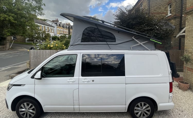 Clara – 4 Berth VW T6.1 Camper