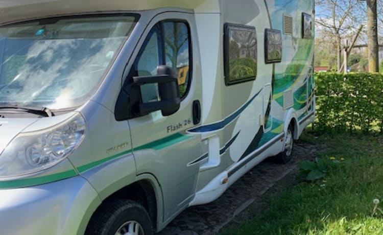 Jeanne – 5p Fiat semi-intégré à partir de 2013