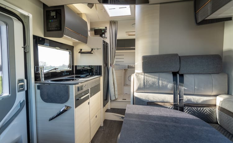 Chausson-1 – New semi-integrated with automatic transmission, fantastic layout, Arctic version