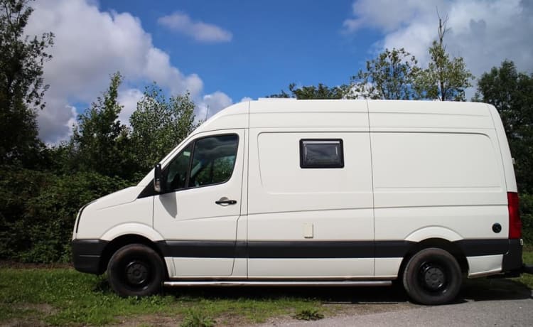 EigenWijze – Unique bus camper, with nice interior