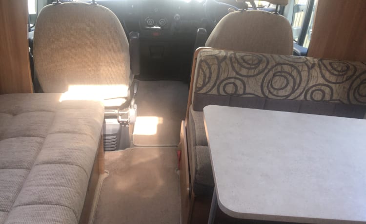 Jess – 5 berth Fiat Swift Lifestyle 624