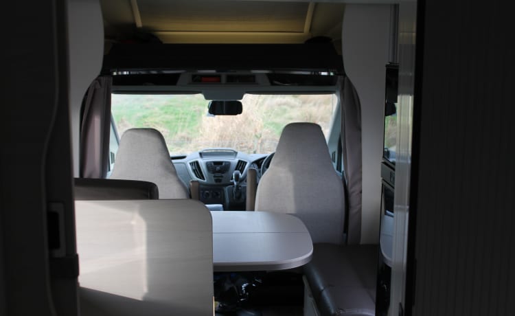 Forth – Spacious Family Motorhome