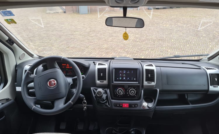 4p Challenger semi-integrated from 2015