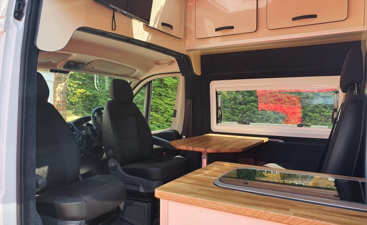 4 berth Citroën camper, insurance included in hire!