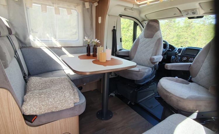 Snoopy – Carado Fiat Ducato 2021 4 Personen Automatik