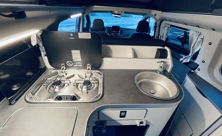 Vantura – Full optional Ford Nugget più camper Trail 