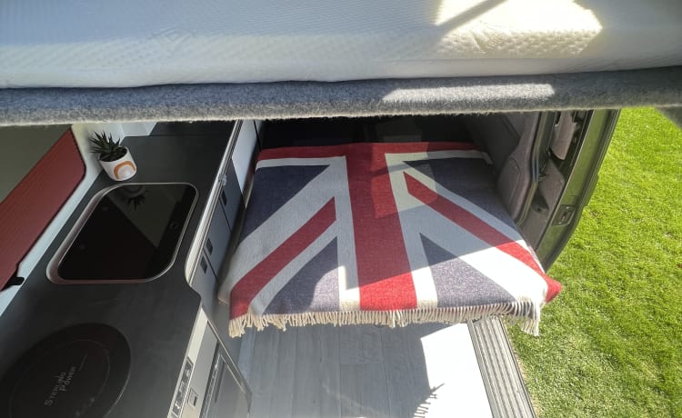 Wilson – Luxe VW T6 LWB 4-persoons Kent North Downs