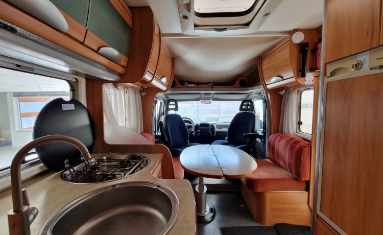 Hymer  – Semi-integrated Hymer