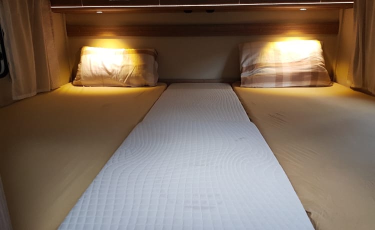 Campercomfort Luxury et Nouveau Camper Carado T337 (1)