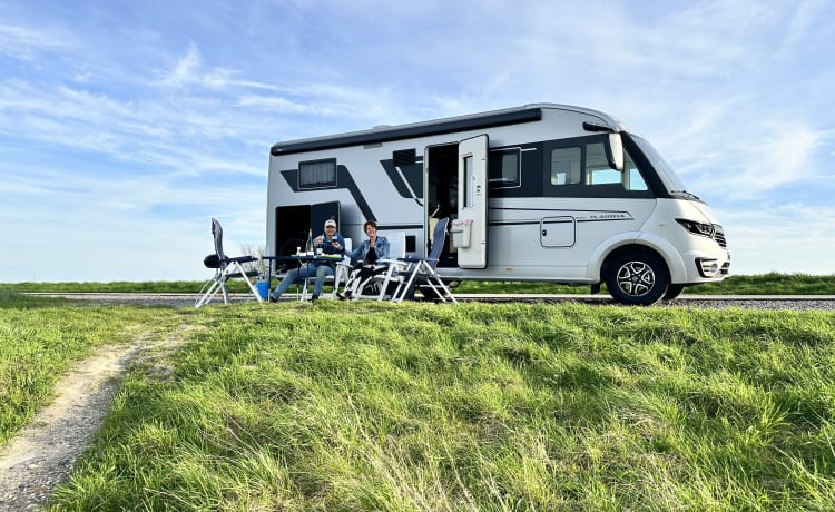 Adria Sonic Supreme 700 DL 9 DSG – Nieuwe Adria Sonic Supreme 700DL 180 PK 9DSG (2024)