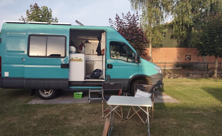 Ivy – Iveco Daily uit 2013 voor 2 personen