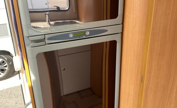 Duke – Meet Duke, our 3 Berth Handsome Motorhome.