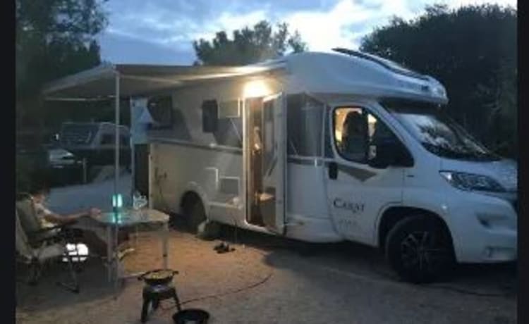 Horvathshouseonwheels – LUXURY Family Motorhome with 5 full sleeping places!