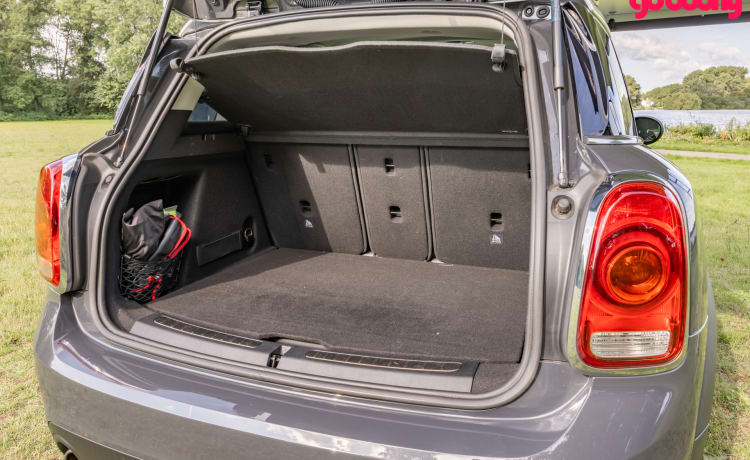 Camperman – Op avontuur met de Camperman: Mini Countryman met luxe daktent