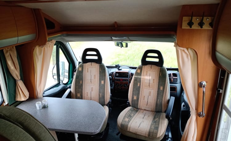 Camping-car complet compact