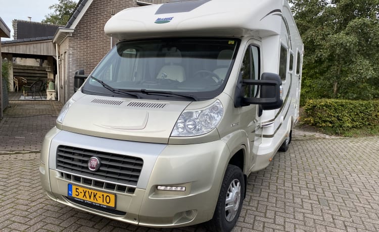 Sovereign 74G – prachtige luxe camper voor 4 personen