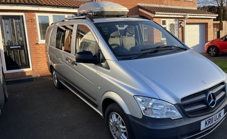 Vito  – Mercedes-Benz Campervan mit 2 Schlafplätzen, Baujahr 2011