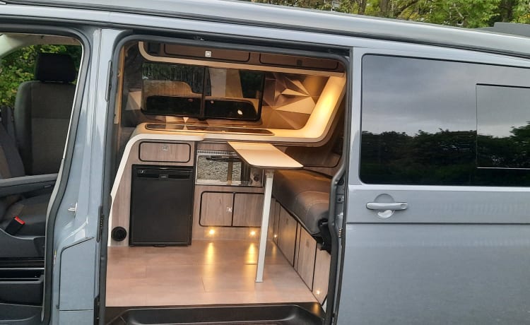 Legend – 4 berth Volkswagen campervan from 2021