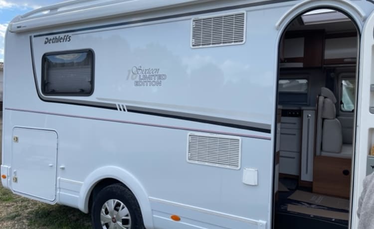 CAMPER DETHLEFFS 4 PERSONEN