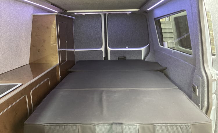 Van de maison  – VW T5 6 Sitze 4 Schlafplätze plus 2 im Vorzelt