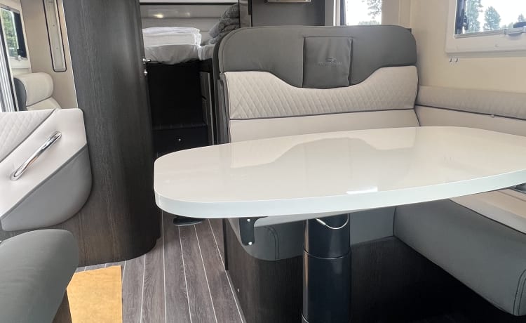 Loft On Wheels 2.0 – Brand new automatic camper 5 people