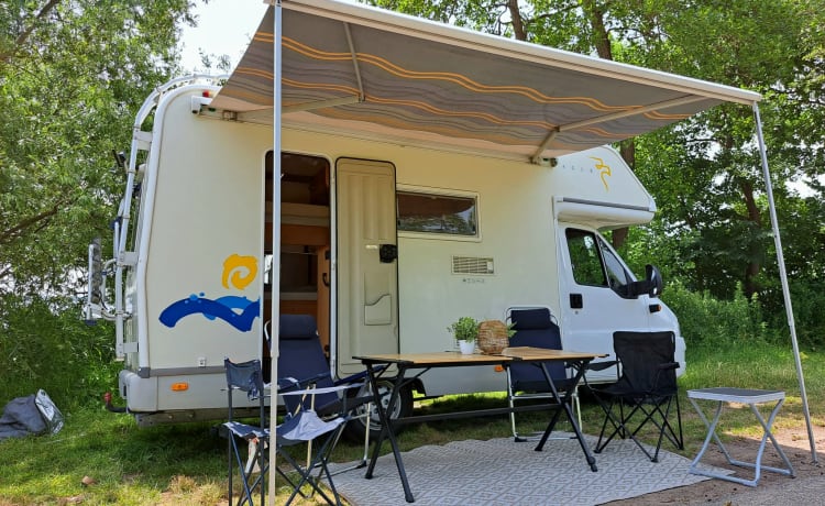 Cas – Camping-car familial - lits superposés
