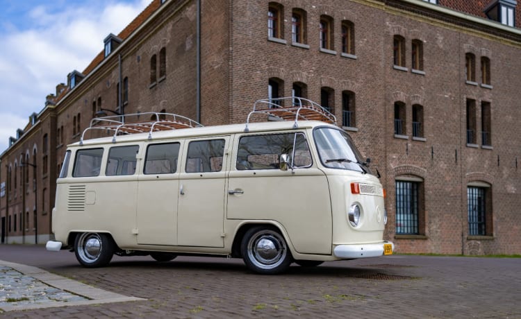 Tinus – Volkswagenbus T2 - Mr. T 