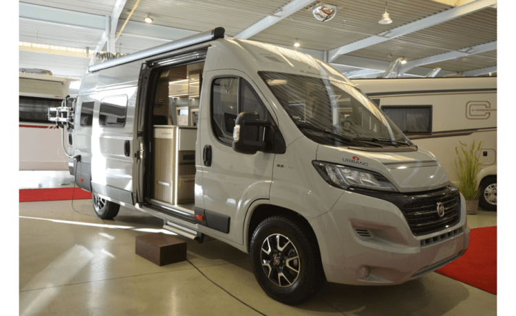 Camping-car tout équipé (2023) – Randger R640 - 2 pers.