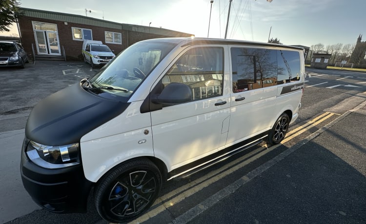 Metal  – 5 berth Volkswagen campervan from 2004