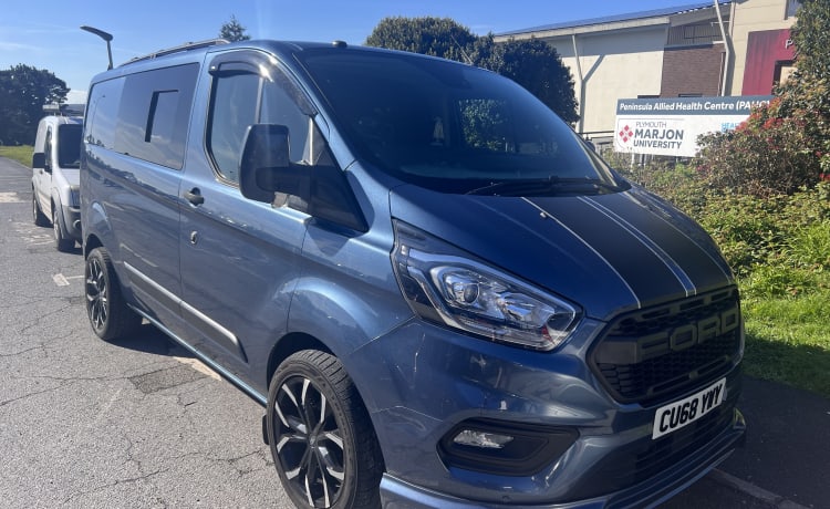 Ronny the big blue van  – 2 berth Ford campervan from 2018