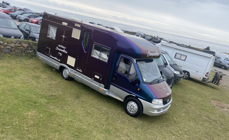 North Star – 4 berth Mobilvetta semi-integrated from (2003) only 24K miles