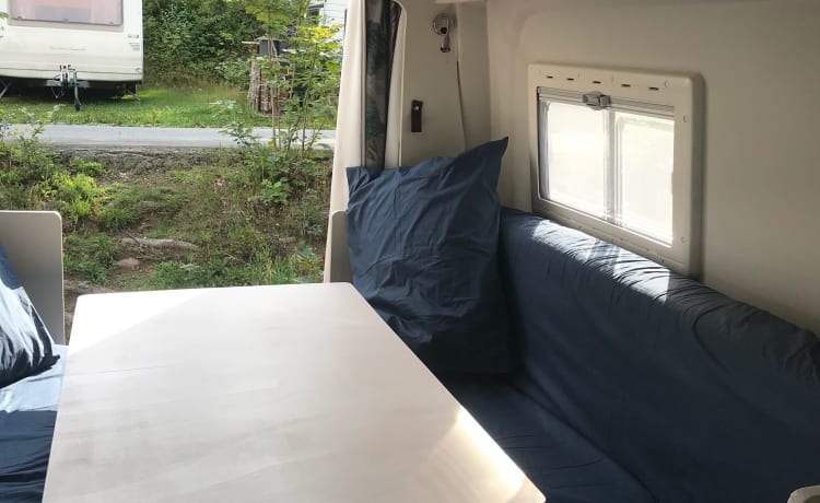 Voor levensgenieters – Camper autobus Mercedes. Completamente equipaggiato.