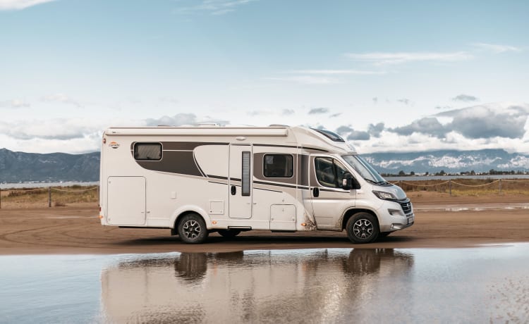 Carado T448 (nieuw bj 2023) – Transmission manuelle - Lits de camping-car très luxueux - Entièrement équipé