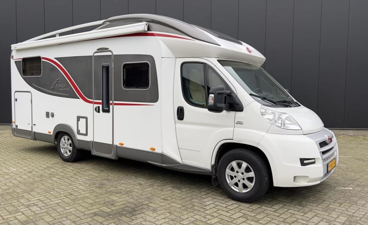 Prachtige luxe 4 persoons camper