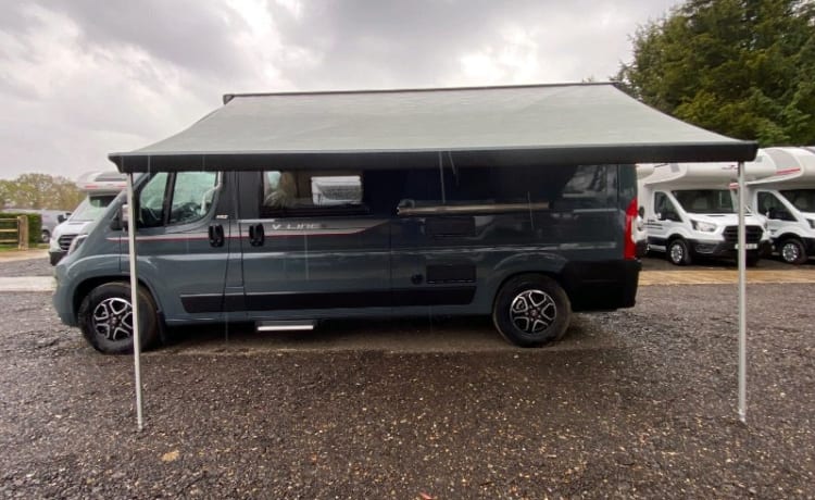 V669SE – 4-persoons Autotrail campervan uit 2024