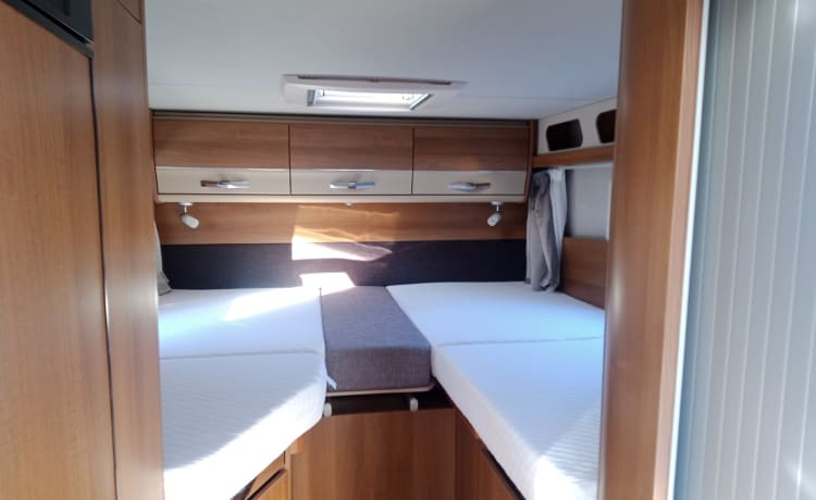 Fully furnished 2p Knaus 650MEG2 2019, length beds