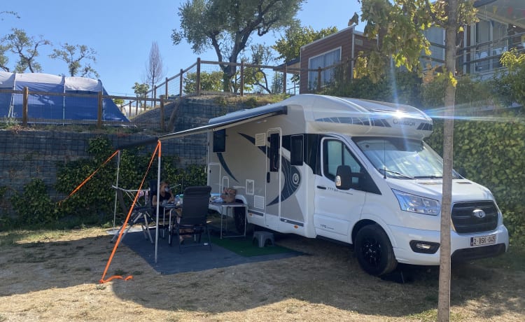 Neuer Chausson 777 GA Titan Premium