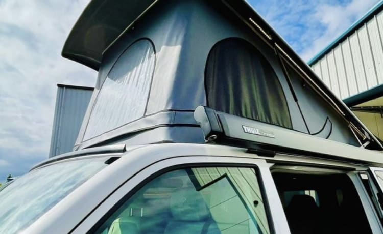 Boris – Luxe 4-persoons T6 VW-camper met pop-top