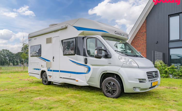 Camper met sfeer – Chausson 4 personnes semi-intégral