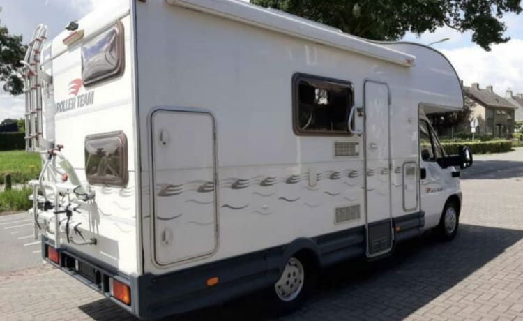 Rola – Camper Autoroller pulito e ben tenuto