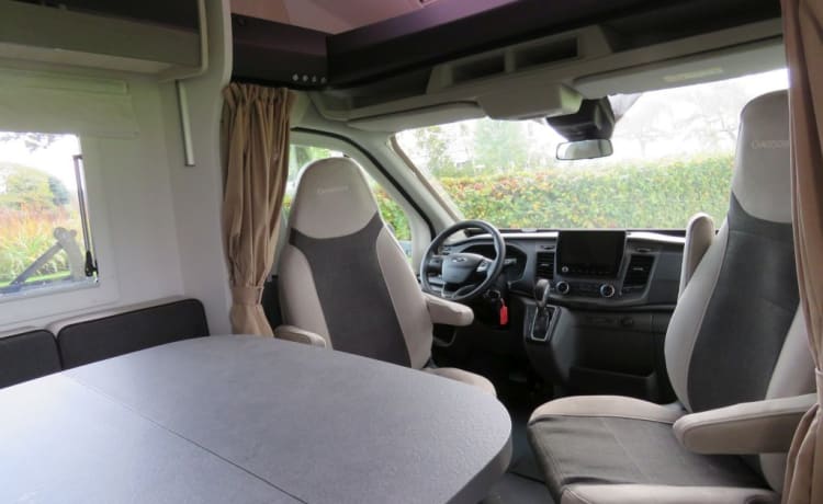 Rientje – 4p Chausson 777 titane Premium Full Option Semi-Intégré 023