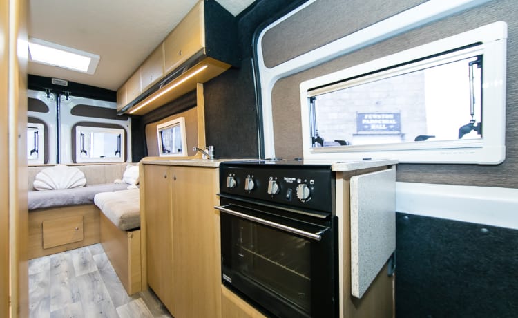 Lottie - Luxury 2 Berth Campervan