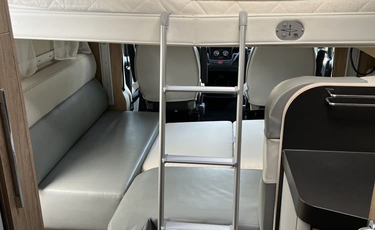 Rolly Roller Team – 4 berth Roller Team semi-integrated from 2019