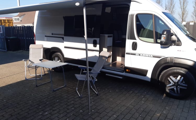 Adria – Z.g.a.n.  Buscamper Adria Twin 640 SPX  Automaat euro 6 met E bike drager 