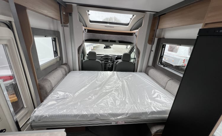 (MH003) 2023 Luxury 6 berth Bailey Adamo 754 DL Automatic