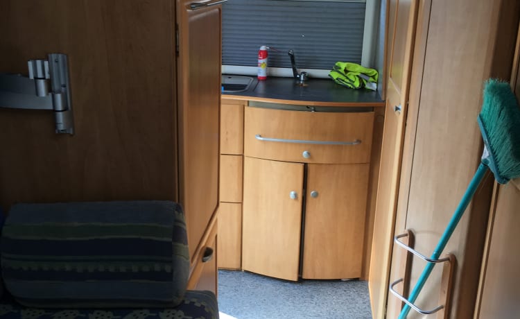 Hymer camper for 2 or 3 people for rent.