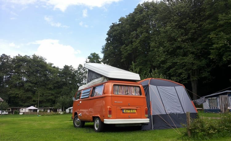 Lady Orange – Volkswagen Camperbus de 1974 (4 pers)